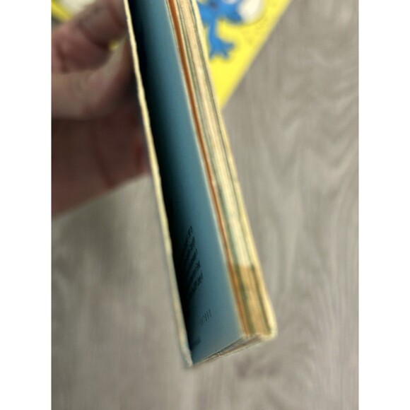 Smurf Mini Storybooks by Peyo Set of 4 Paperback 1980 1982 Smurf In The Air - Picture 13 of 13